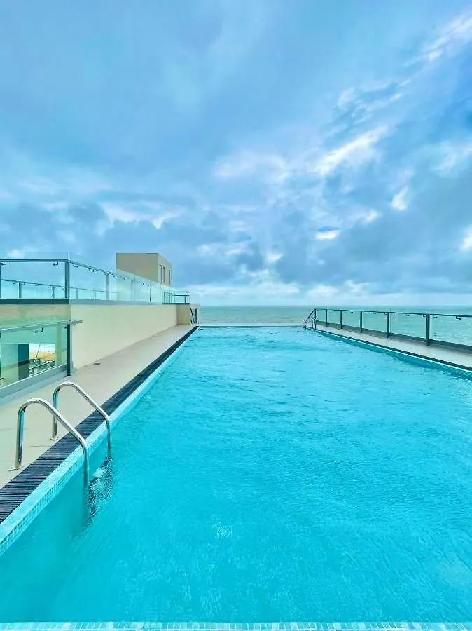 Ocean Breeze Sea Haven Luxury Apartments Negombo