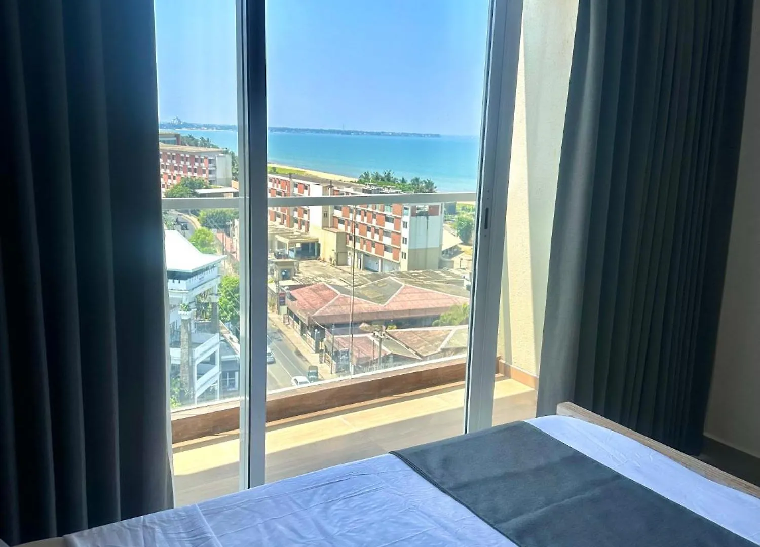 Ocean Breeze Sea Haven Luxury Apartments Negombo