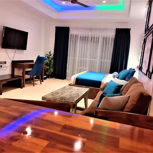 Ocean Breeze By Infinity Apartment