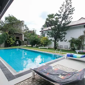 Lioni Holidays Hotel